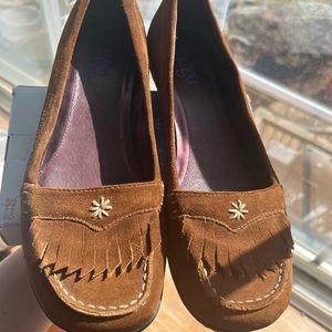 Indigo by Clarks woman’s loafer size 10m